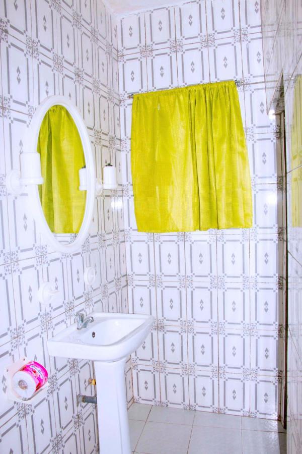Nora Hotel Cotonou Luaran gambar