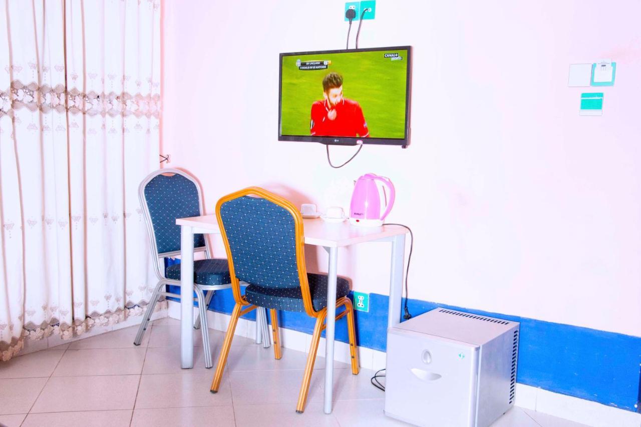 Nora Hotel Cotonou Luaran gambar